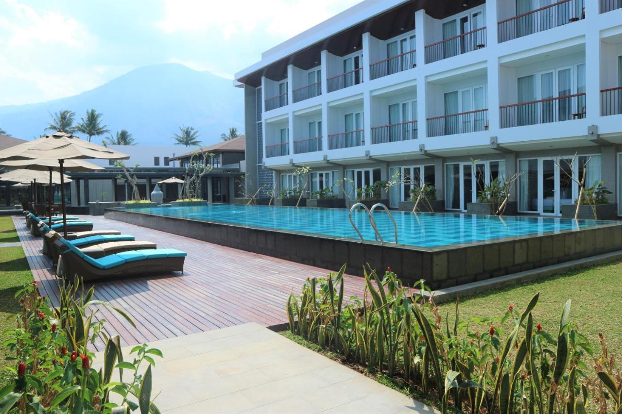 Santika Hotel Garut